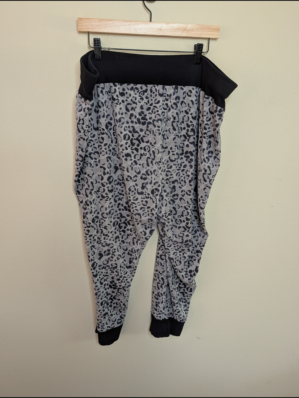 Sleep by Cacique Wild Heart PJ Set 26/28 - Tank & Leopard Joggers - Picture 10 of 12
